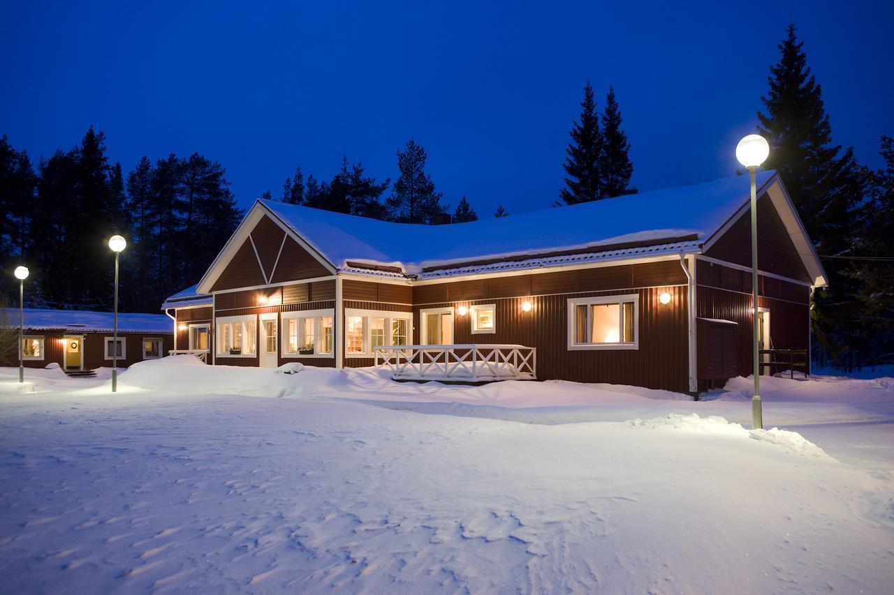 Pine Bay Lodge Person Eksteriør billede